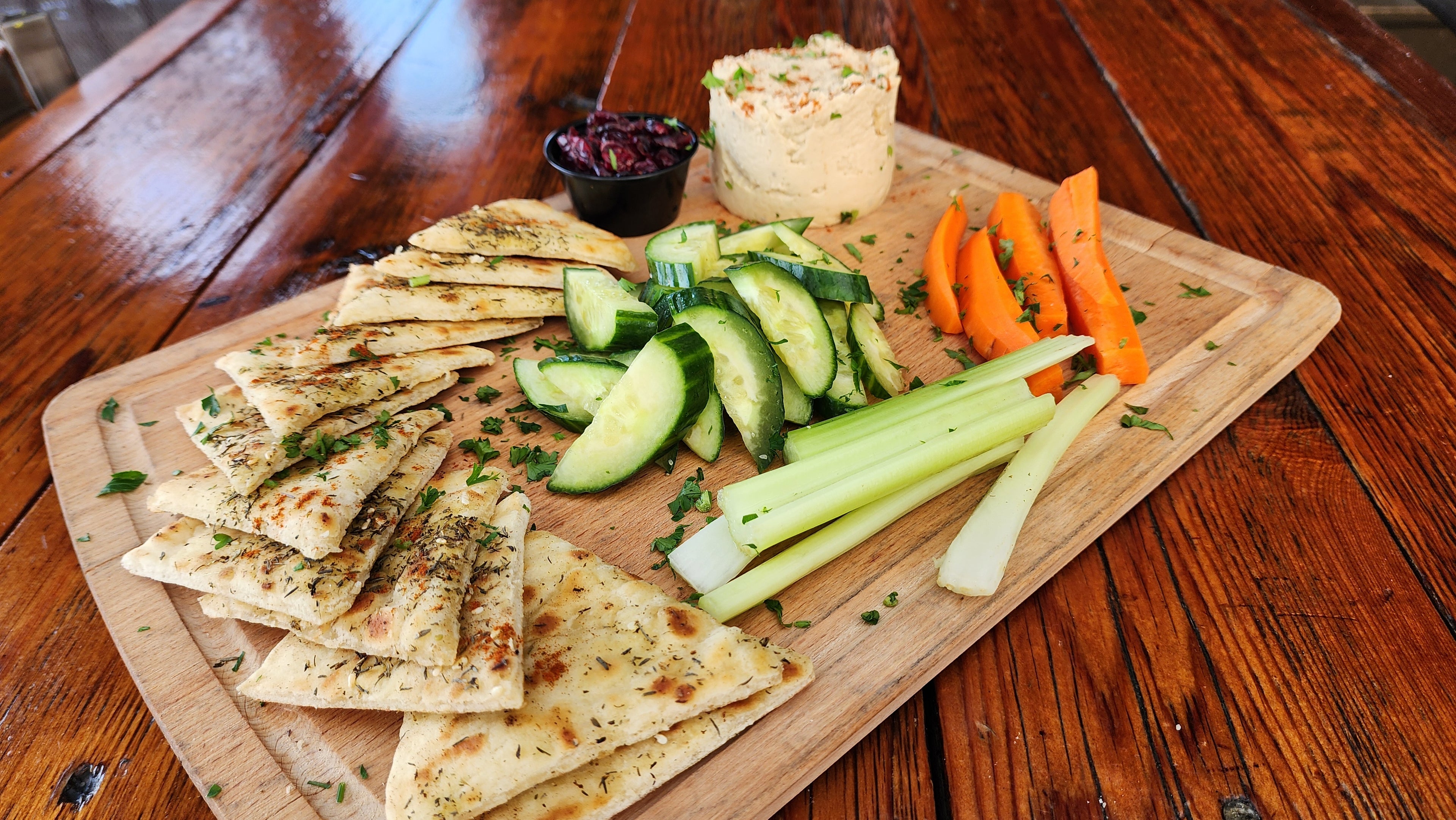 HUMMUS PLATTER (Buffet Style)