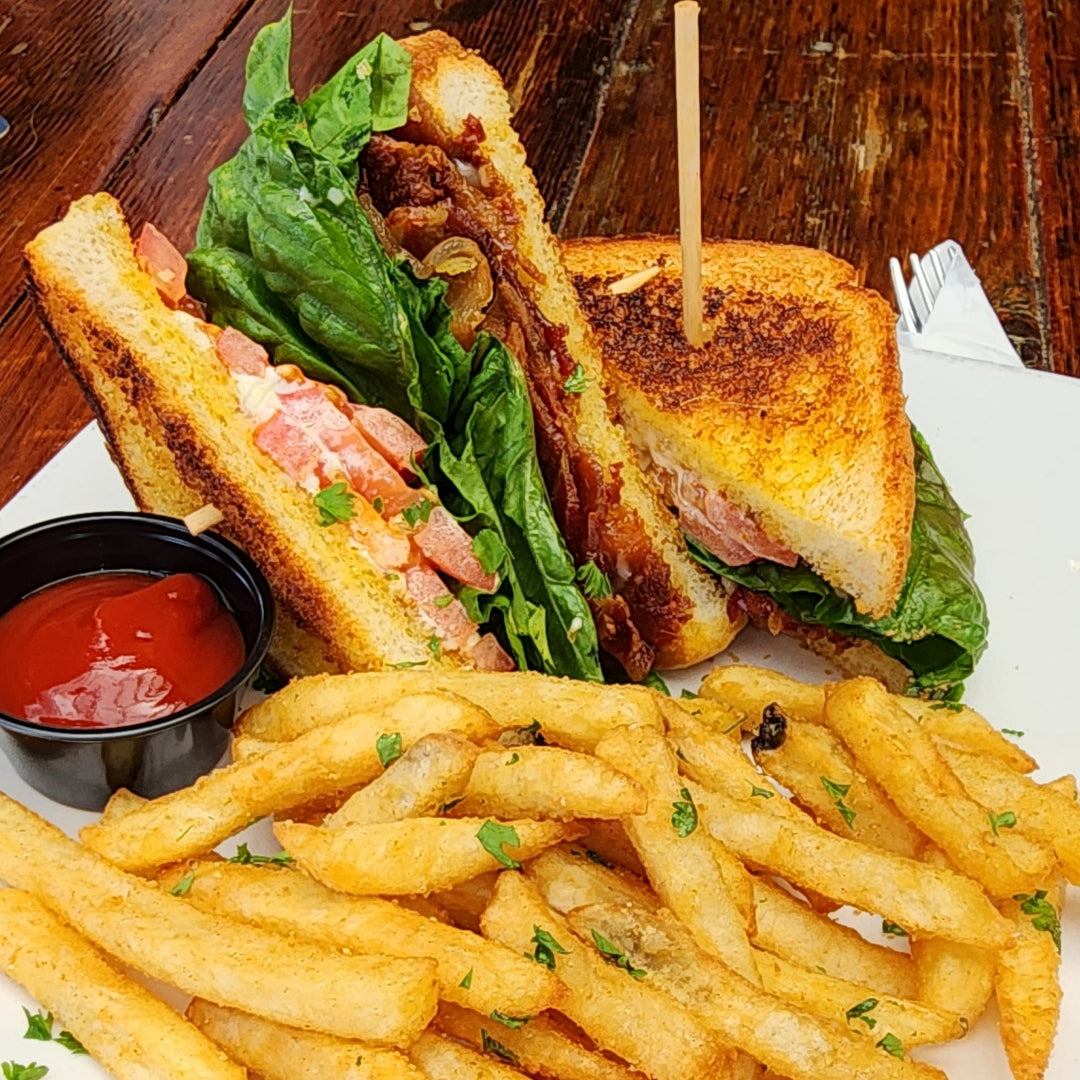 LUNCH BLT SANDWICH